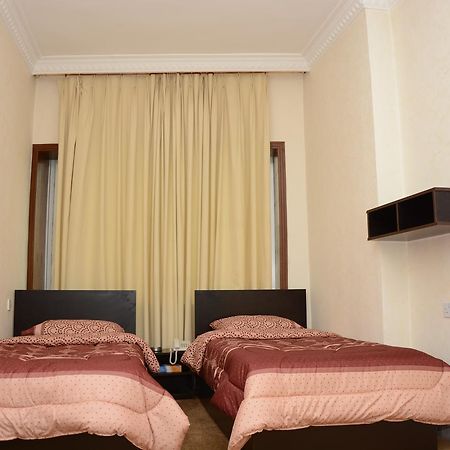 Teeba Palace Hotel Suites Amman Esterno foto