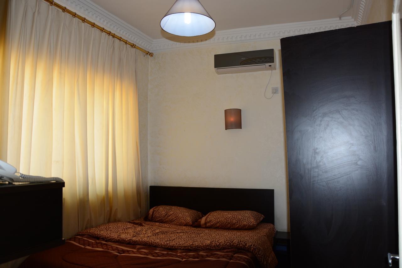 Teeba Palace Hotel Suites Amman Esterno foto