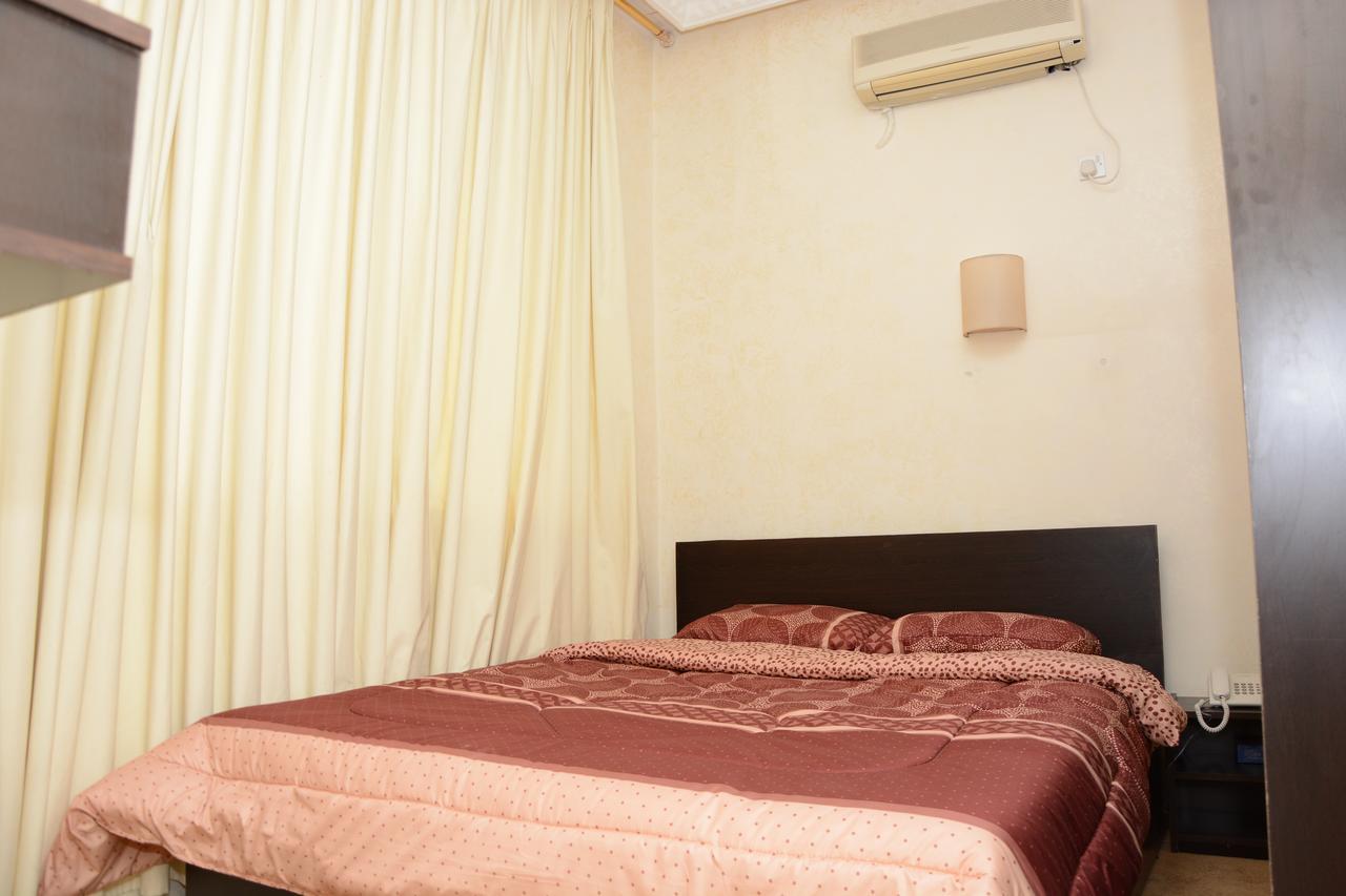 Teeba Palace Hotel Suites Amman Esterno foto