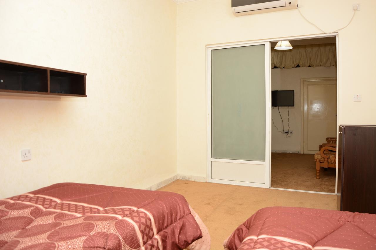 Teeba Palace Hotel Suites Amman Esterno foto
