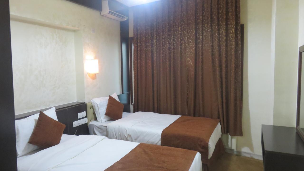 Teeba Palace Hotel Suites Amman Esterno foto